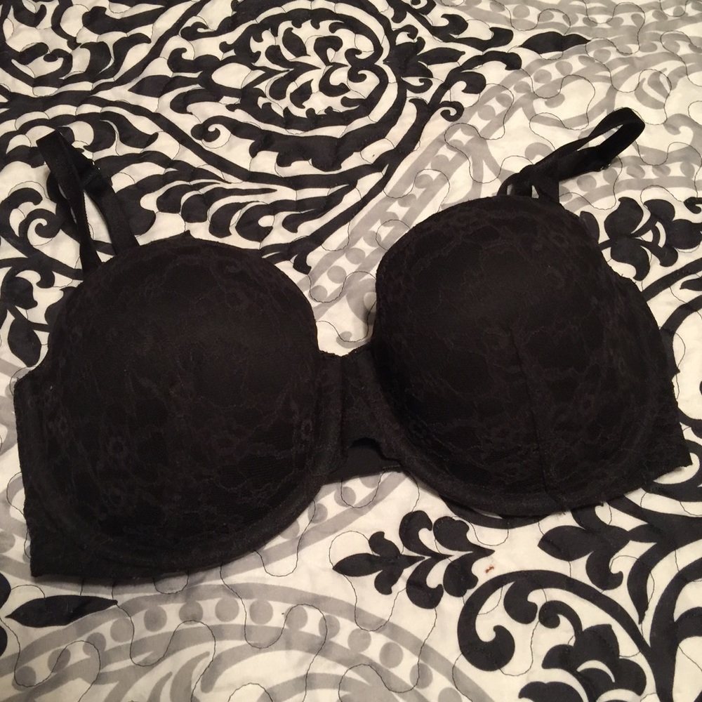 COPY - NWOT Victoria's Secret 34D Bra